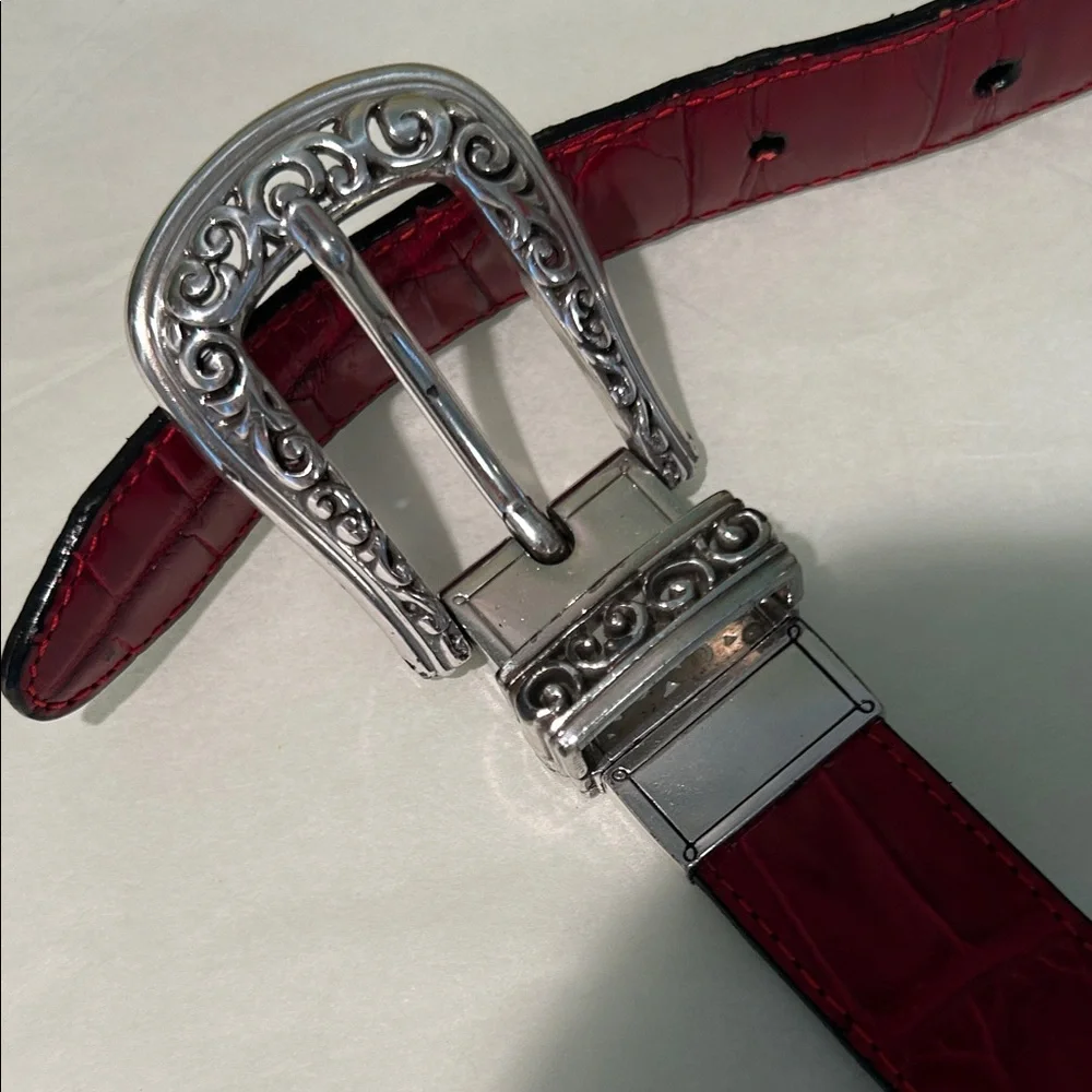 Vintage Brighton Reversible Black and Red Leather Croc-Embossed Belt.#43101